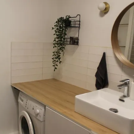 Apartament Lumineux Pres De La Et De La Cournonsec